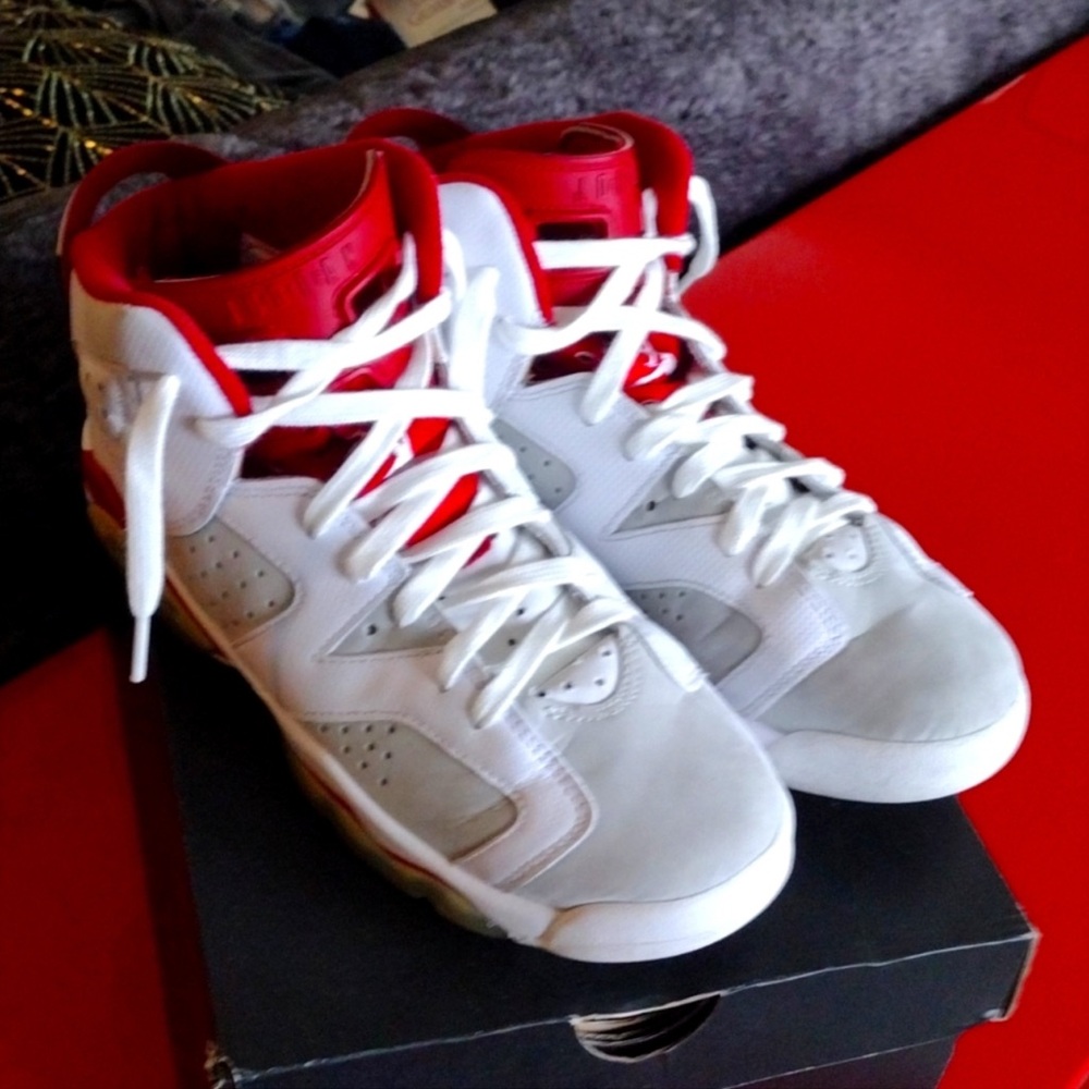 - Air Jordan 6 Retro Gs 'Alternate' 2017